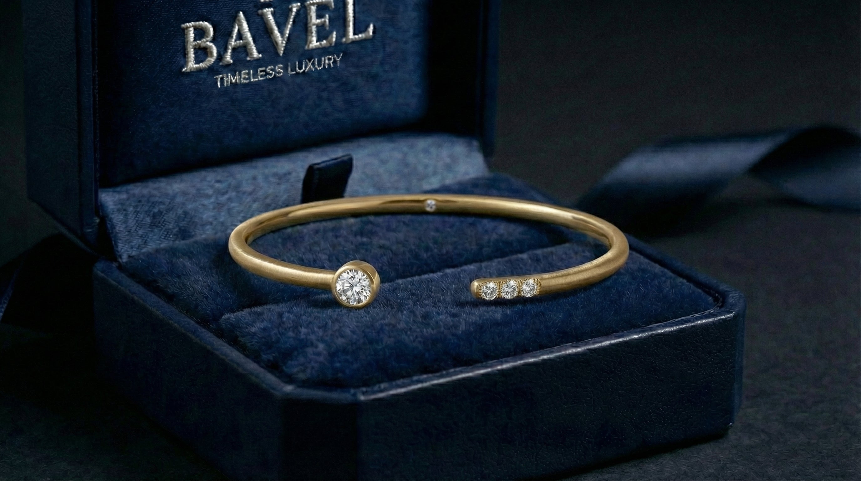 צמיד אורה | קאף פתוח יהלום מעבדה